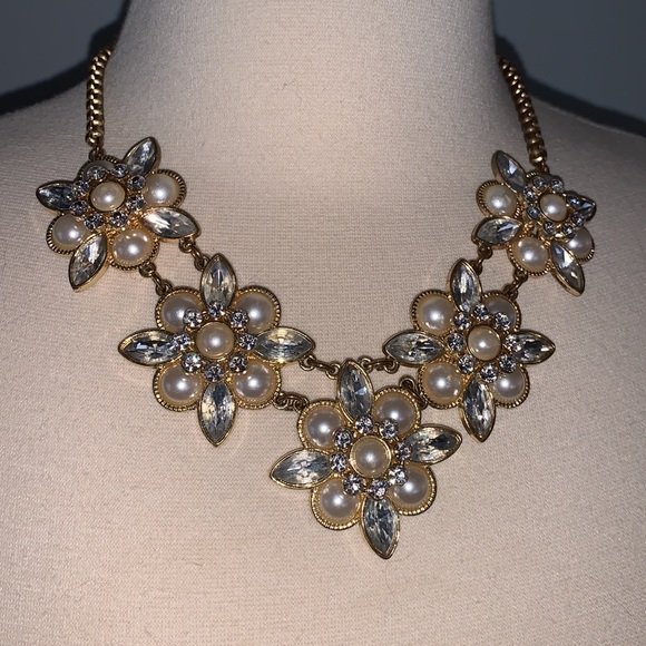 Rhinestone and Faux Pearl Statement Necklace - Picture 7 of 7